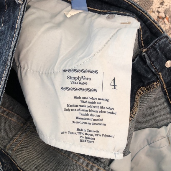 Vera Wang Jeans - Picture 7 of 10